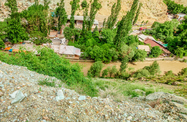 风景素材薄雾远山草地树林