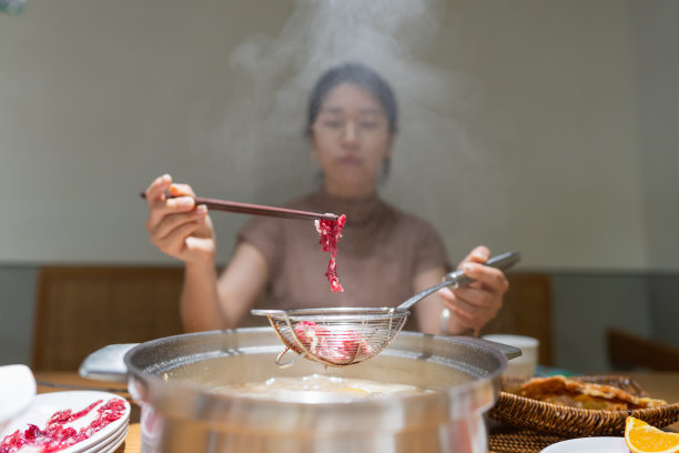 沸腾的火锅图片