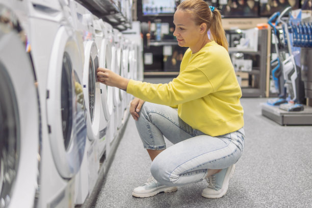 洗衣机广告之年轻女性