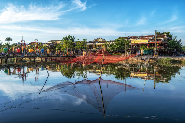 岘港秋盆河