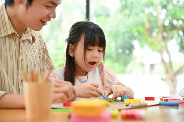 学校师生泥塑