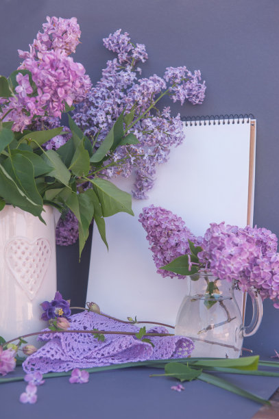 紫色花卉装饰菜单模板