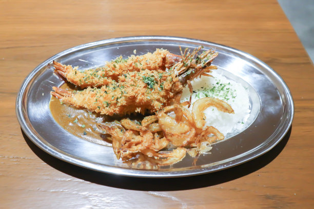 日式炸虾咖喱饭