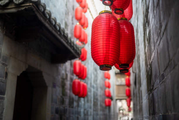 中国传统灯笼小巷元宵节