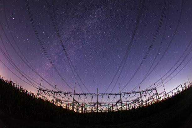 星空 电塔