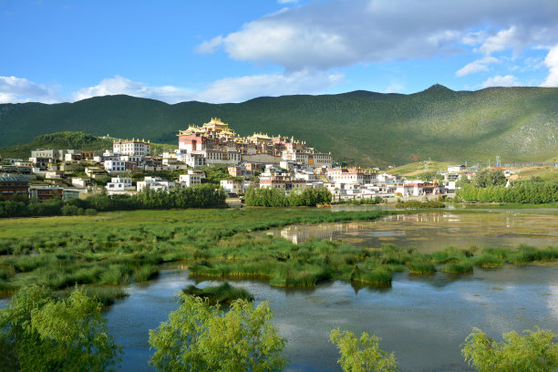 香格里拉市,松赞林寺,松赞林寺