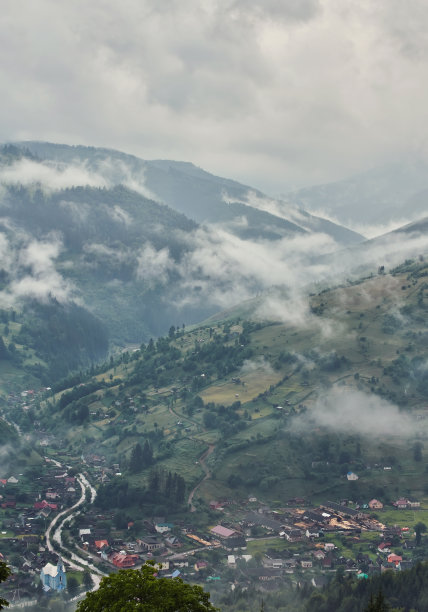 风景素材薄雾远山草地树林