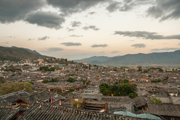 丽江市地标建筑天际线