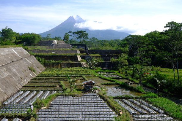 山区农村建筑