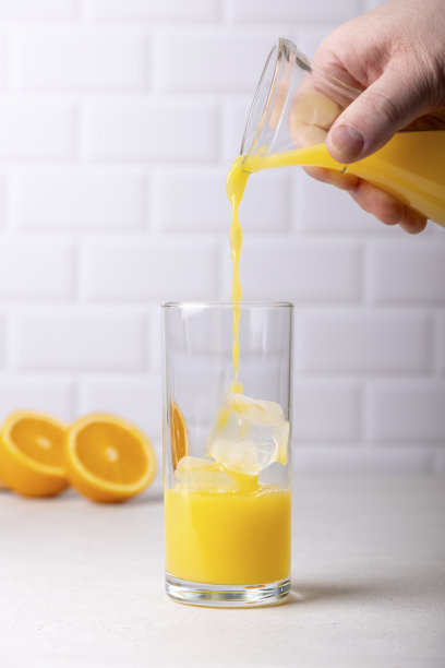 冰镇鲜橙汁