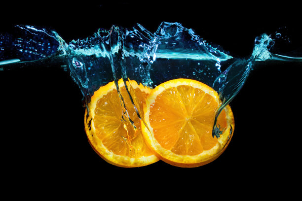 橙子入水