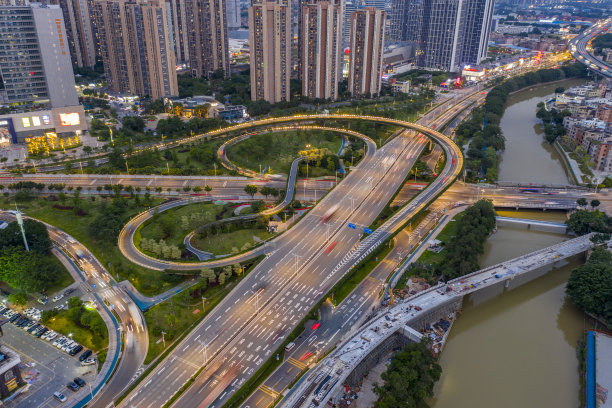 广州闹市夜景