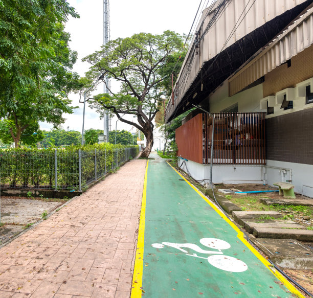 城市绿地健身步行道