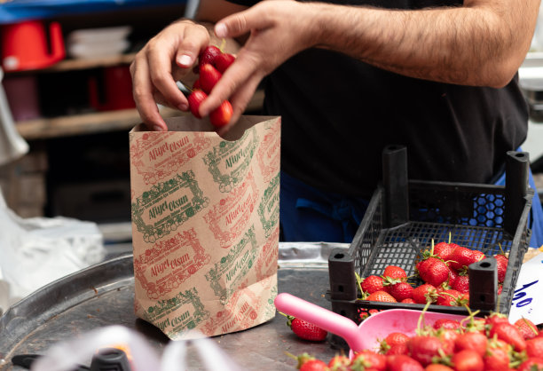 草莓包装设计 高档草莓包装