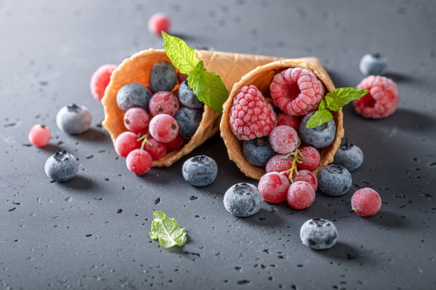 酸奶蓝莓冰激凌