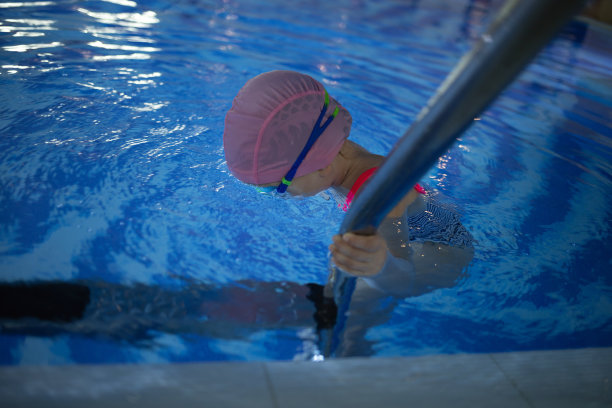 游泳运动游泳培训游泳比赛活动