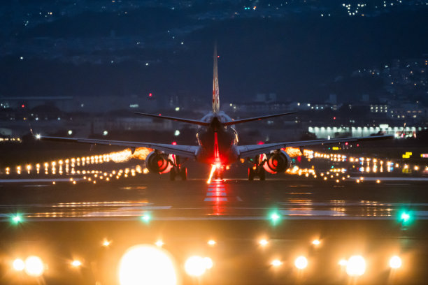 首都航空的夜景