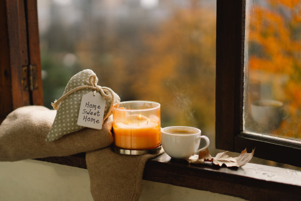 一杯咖啡秋季温暖图片