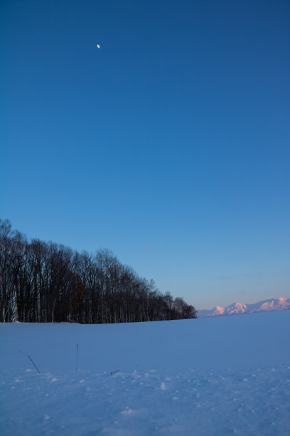 雪山星空风景山坡背景