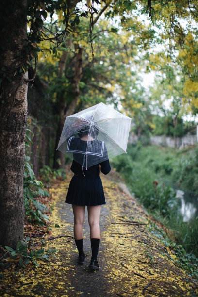 雨天的校园