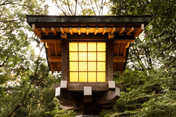 日式木灯笼