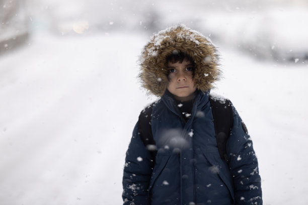 幼儿园校园雪景