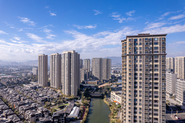 华贵,人类居住地,建筑承包商