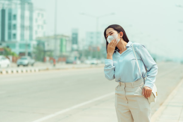 城市污染雾霾天气