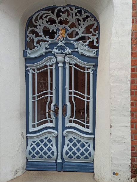 中世纪玻璃门窗
