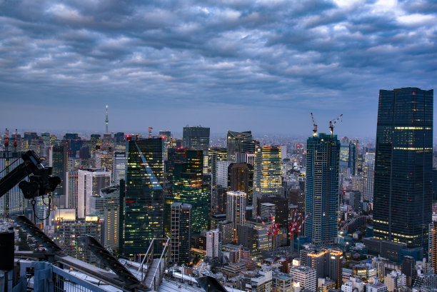 鸟瞰夜景公共建筑