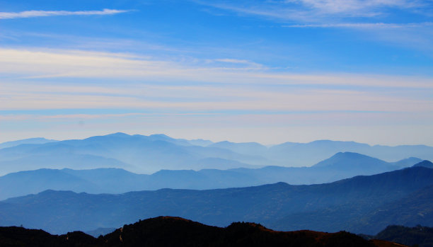 山川飘渺远