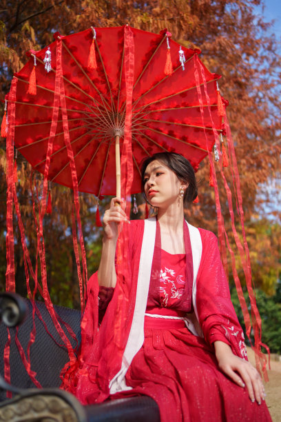 古风美女油纸伞