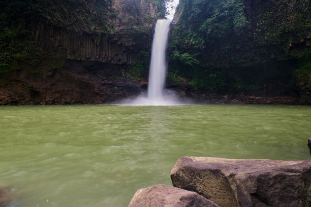 山川飘渺远