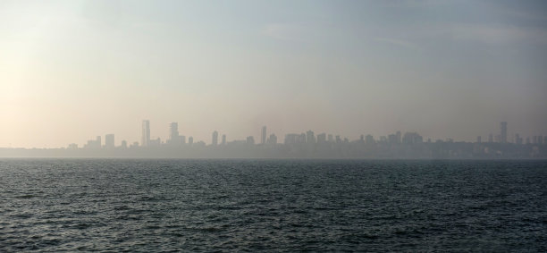 城市污染雾霾天气