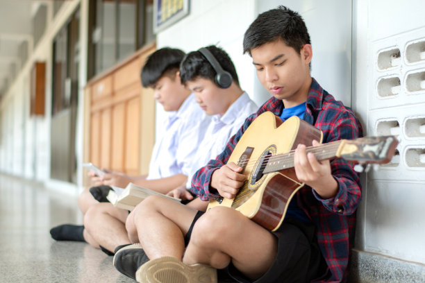 小学生,吉他手,未成年学生