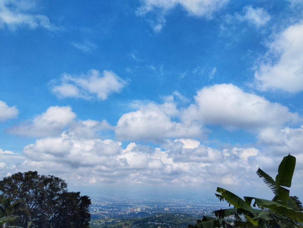 风景优美的小镇图片