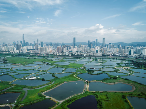 航拍大山河流湿地