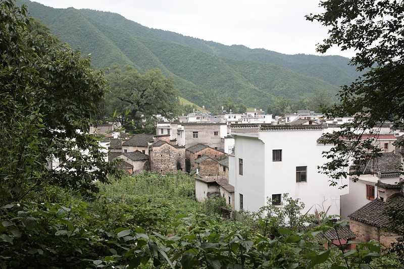 Village,and,Huizhou,architecture,in,Wuyuan(婺源),,Jiangxi,province,,China.