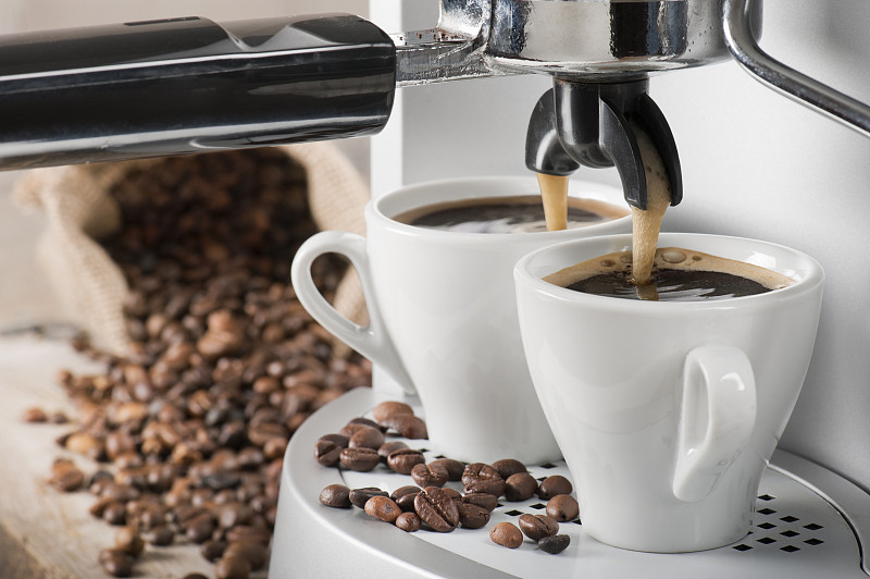 咖啡机,咖啡豆,烤咖啡豆,咖啡店,水平画幅,饮料,金属,特写,咖啡,两个物体