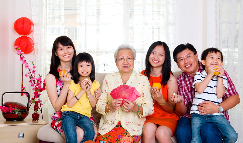 春节,全家福,马来西亚人,美,多代家庭,水平画幅,美人,男性,看,母亲