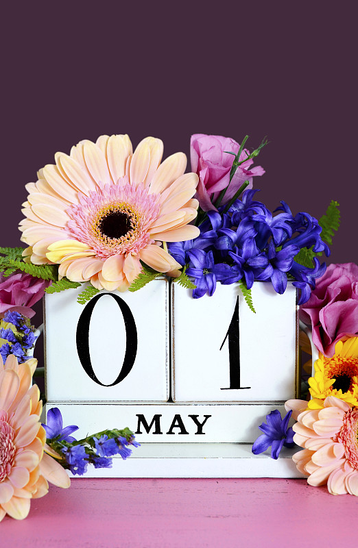 日历,国际劳动节,仅一朵花,垂直画幅,桌子,橙色,木制,无人,历日,五月