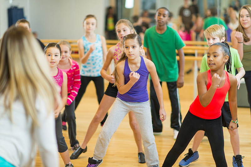 舞蹈,运动,拉丁舞,舞蹈教室,12岁到13岁,青少年,休闲活动,非裔美国人,知识,女生