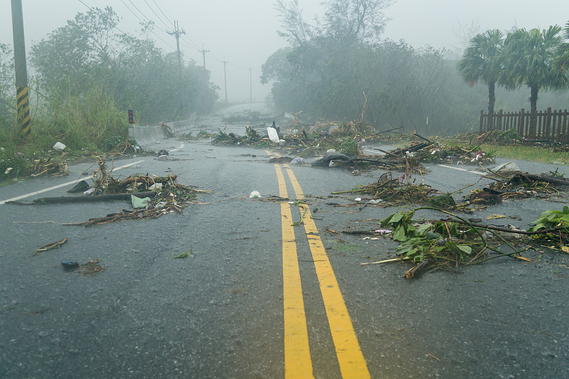 台风,路,自然灾害,极端天气,暴风雨,意外与灾害,飓风,旋风,水,水平画幅