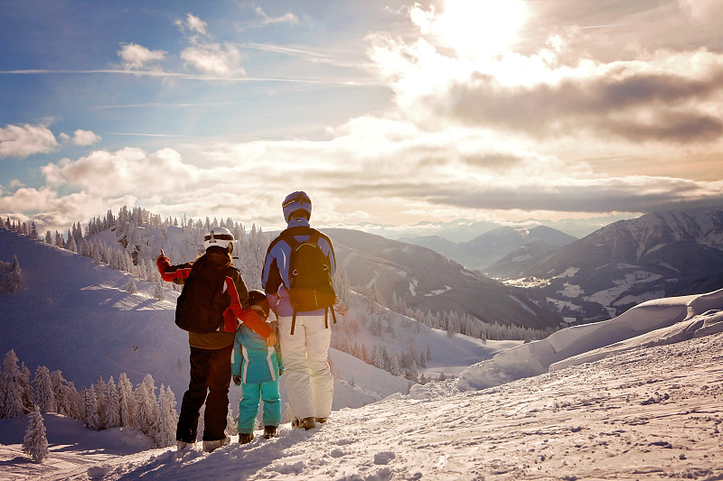 滑雪运动,阿尔卑斯山脉,度假胜地