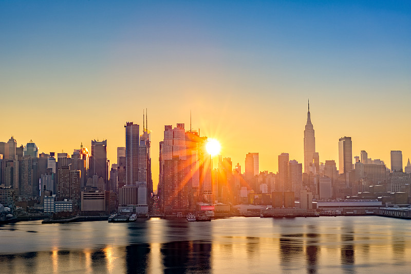 城市天际线,曼哈顿中心,水,天空,水平画幅,无人,早晨,户外,美洲,都市风景