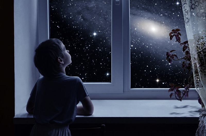 童年,天文学,白日梦,螺旋星系,向上看,银河系,透过窗户往外看,梦想,童话故事,星星
