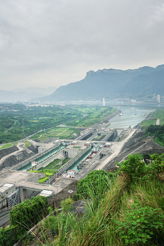 长江三峡,船,宜昌,湖北省,运河水闸,长江,水电站,水力发电,垂直画幅,水