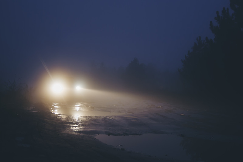 曙暮光,雾,路,汽车,不卫生的,力量,水平画幅,透过窗户往外看,夜晚,雪