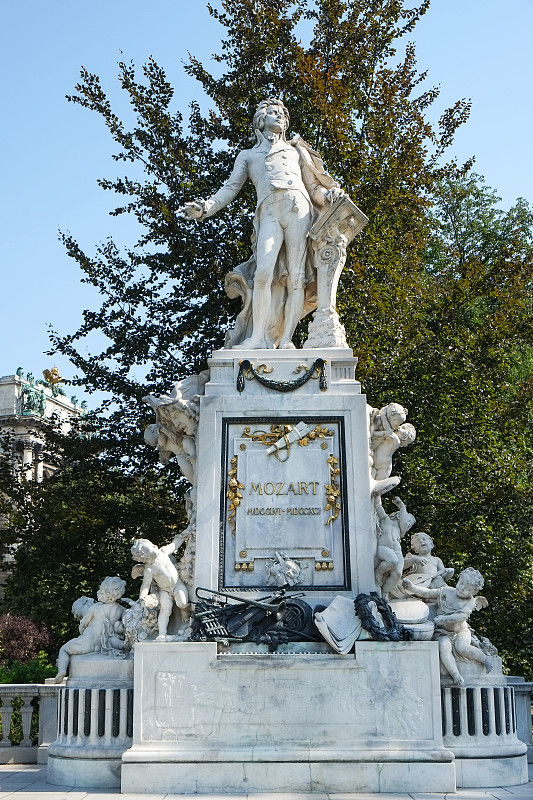 奥地利,维也纳,莫扎特雕像,城堡花园,莫扎特,作曲家,古典乐,垂直画幅,纪念碑,雕塑