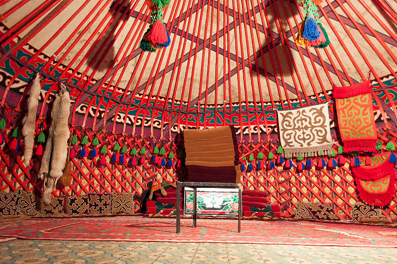 蒙古包,里面,吉尔吉斯斯坦,水平画幅,无人,地毯,拼缝物,毯子,丝绸,悬挂的